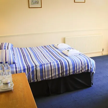 The Red Lion 3* Lowick Green