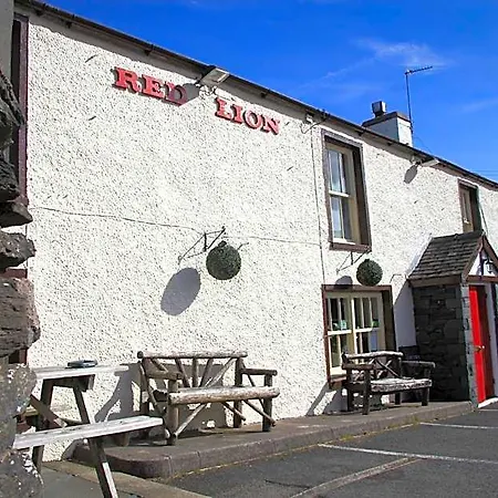 The Red Lion 3* ロウィック・グリーン