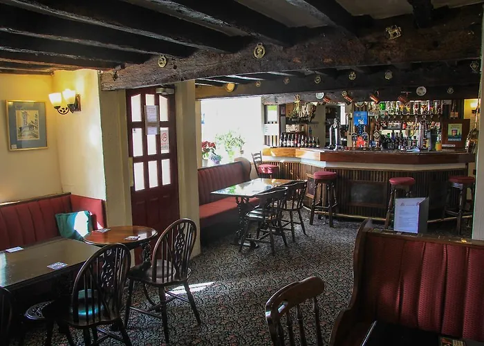 The Red Lion Lowick Green