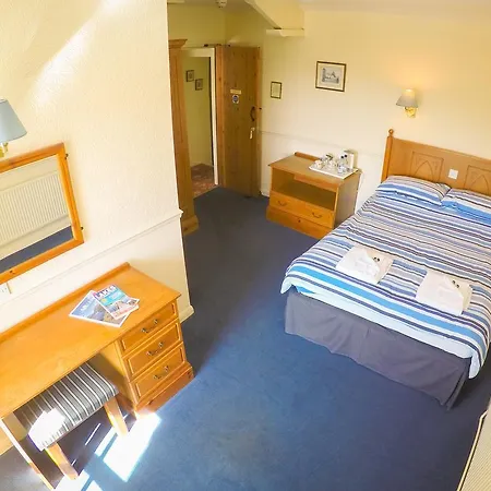 여관 The Red Lion 3*